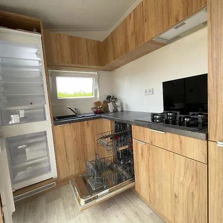 Boerenbries - Heerlijk Met Overkapt Terras En 2 Slaapkamers - Max 4 Pers - 3 Km Noordzee - Locatie Op Moorhoek 5 * Rockanje