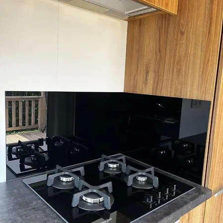 Boerenbries - Heerlijk Met Overkapt Terras En 2 Slaapkamers - Max 4 Pers - 3 Km Noordzee - Locatie Op Moorhoek 5 *